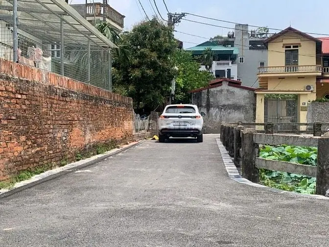 Bán Đất View Hồ Sen Thôn Đìa - Nam Hồng - Đông Anh