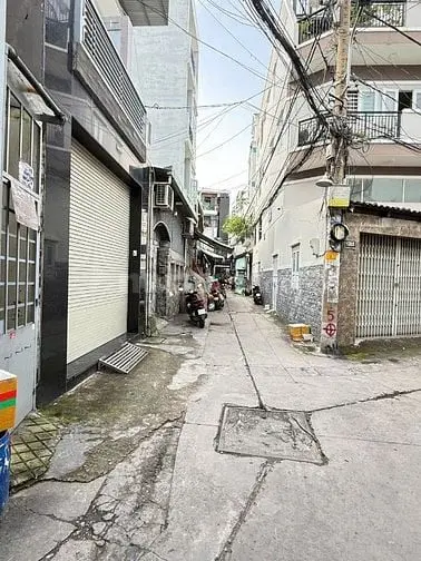 Bán Nhà 130/3 Ni Sư Huỳnh Liên, P.10, Tân Bình, Hẻm Xe Hơi