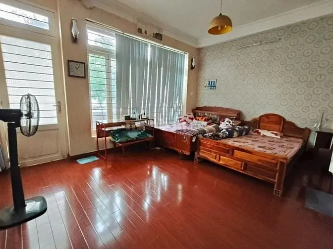 Nhà 18.9 Tỷ Cách Lê Quang Định Vài Bước Chân Sân Để Ô Tô 16 Chỗ.
