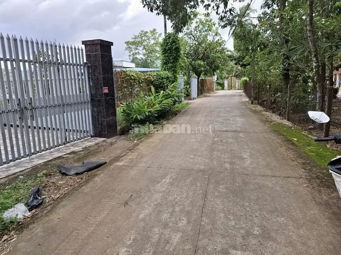 1 Căn Nhà Và 9 Phòng Trọ. 300M2 Có Thổ. Gần Kcn. 1,45 Tỷ