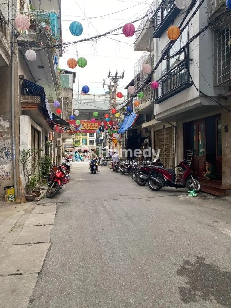 Bán Nhà Ngay Ngã Tư Chợ Mơ - Minh Khai - Hai Bà Trưng - 5 Tầng - Thang Máy - Giá 13,95 Tỷ