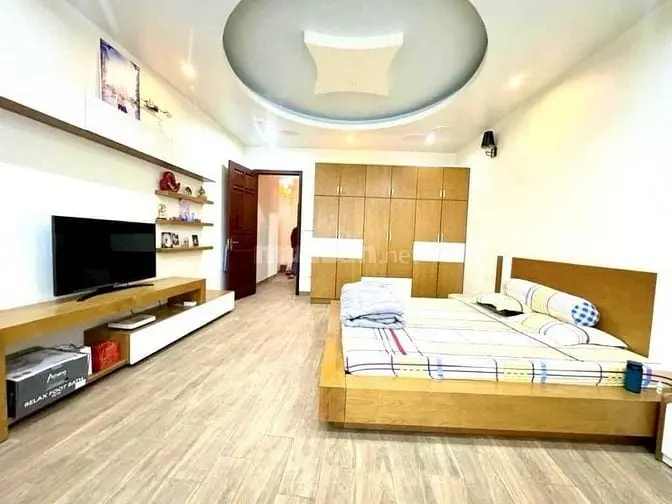 Bán Nhà Kim Đồng Phân Lô Ô Tô Chạy Vòng Quanh Kinh Doanh 13.7 Tỷ