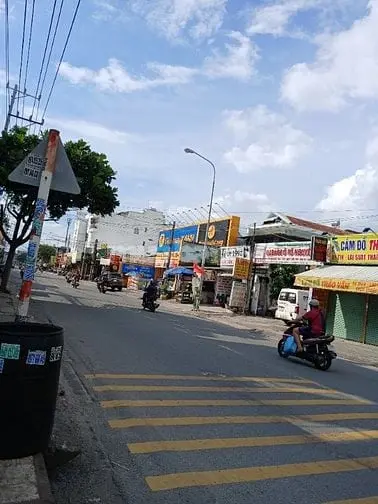 Nhà 3 Tầng 15X60(879M2) Mặt Tiền An Bình - Dĩ An Thu Nhập 100 Tr/Tháng