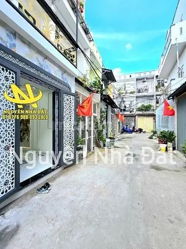 🔥🔥🔥Nhà Phố Liền Kề 2 Lầu Hẻm Xe Hơi. Gần Chợ Trường Học🔥🔥🔥