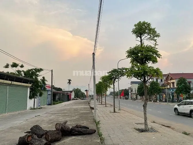 Siêu Cơ Hội – Đất Trung Tâm Xã Quảng Oai – Ba Vì Chỉ 60 Triệu/M²