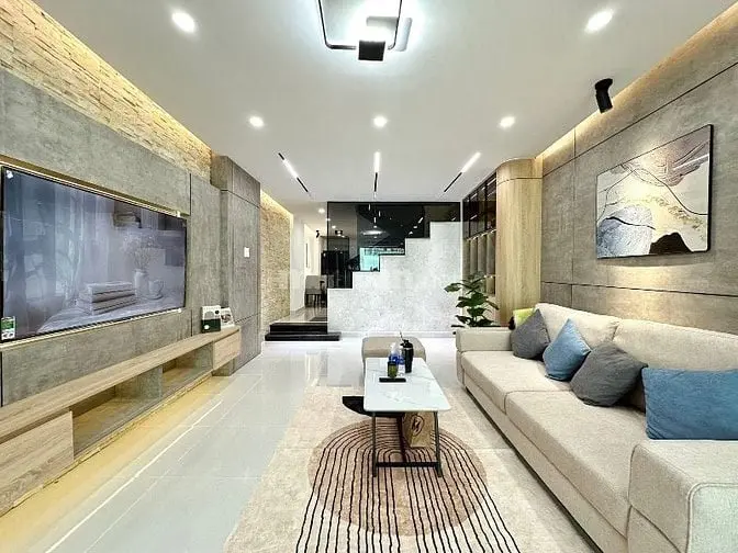 Chính Chủ Đời Lâu Bán Nhà Nguyễn Văn Đừng, Quận 5, Cách Mặt Tiền 2 Căn