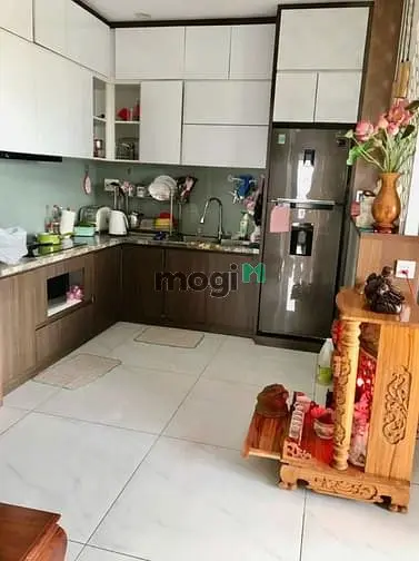 Bán Căn Hộ Res 11, Căn Góc 73M2, 2Pn Lầu Trung, Có Sổ, Nội Thất Xịn Sò