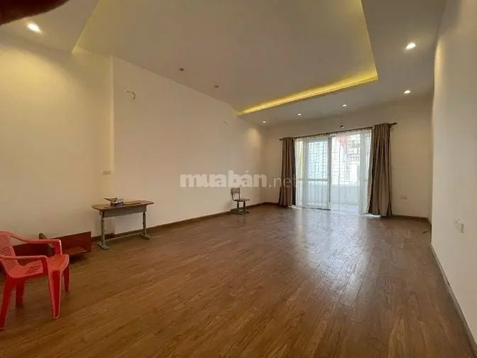 Nhà Đường Hồng Hà, 55M2 Ngõ Rộng Ô Tô Đỗ Cửa Giá Tốt, 5 Phút Hồ Gươm