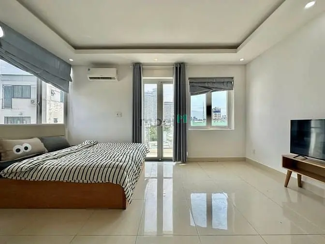 Trống 2 Căn Full Nội Thất Ban Công View Landmark Thuận Tiện Qua Quận 1