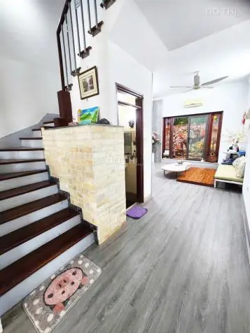Nhà Đẹp Văn Quán - Phân Lô Vip - Ô Tô Tránh - Ở Sướng - Kinh Doanh Đỉnh