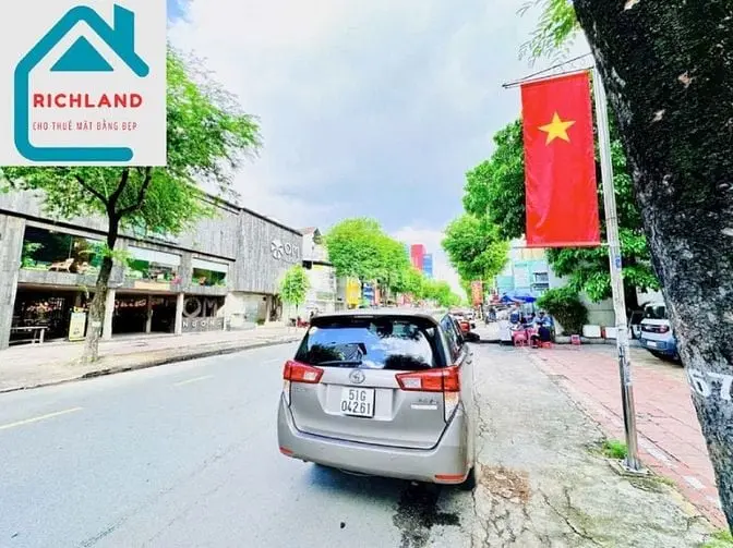 Cho Thuê Nhà Góc 2Mt: 848 Sư Vạn Hạnh, Phường 12, Quận 10, Tphcm.