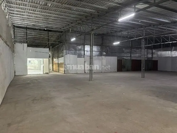 Cho Thuê Kho Xưởng Mặt Bằng 850M2 Mt Liên Phường, Phú Hữu, Quận 9