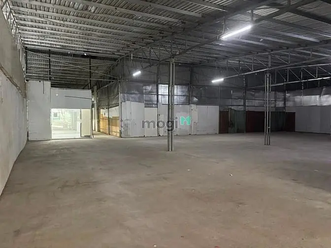 Cho Thuê Kho Xưởng Mặt Bằng 850M2 Mt Liên Phường, Phú Hữu, Quận 9
