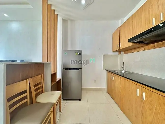Trống 2 Căn Full Nội Thất Ban Công View Landmark Thuận Tiện Qua Quận 1