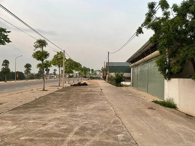 Siêu Cơ Hội – Đất Trung Tâm Xã Quảng Oai – Ba Vì Chỉ 60 Triệu/M²