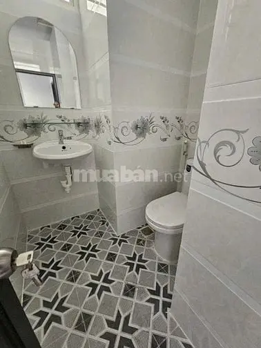 Nhà Hẻm 3M Đường Âu Dương Lân,P3Q8,Dt 4M × 10M, 1 Lầu,2 Pn,2 Wc