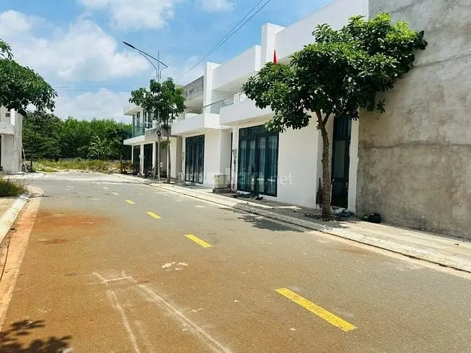 Lô Đât 133M2 Full Thổ Cư Siêu Đẹp Gần Kcn Sonadezi