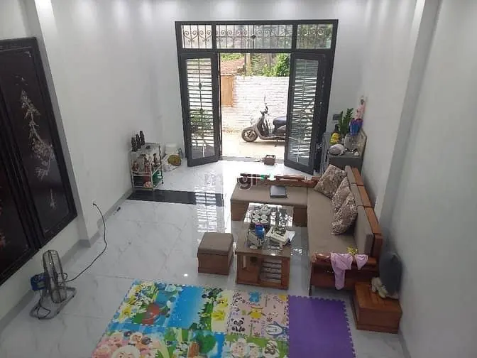 Nhà Đẹp_Cự Khối Long Biên-3 Tầng*60M_Mt4M -Ô Tô Đỗ Gần Ô Tô Tránh