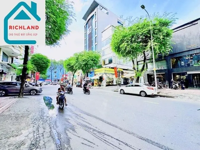 Cho Thuê Nhà Góc 2Mt: 848 Sư Vạn Hạnh, Phường 12, Quận 10, Tphcm.