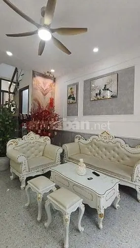 Siêu Phẩm Bình Thạnh - Ung Văn Khiêm Hẻm Oto Nhỏ Giá Cực Mềm Chỉ 2Tỷ5