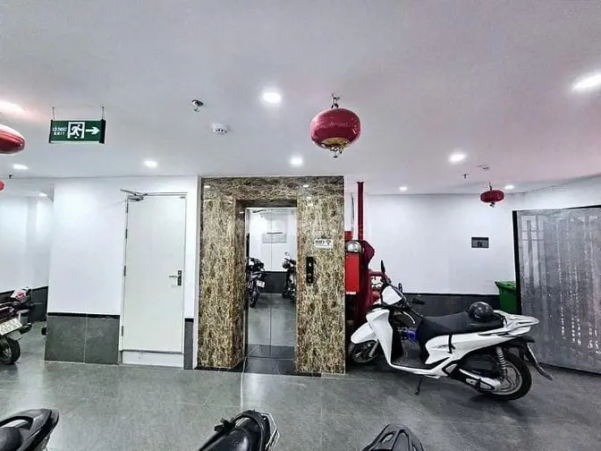 Bán Nhà Dòng Tiền - Hoàng Văn Thái, 7 Tầng Thang Máy - Thu Nhập Ổn Địn