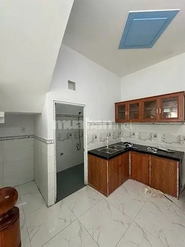 Nhà 1/824 Ngã 3 Mỹ Hạnh, Kcn Hoàng Gia Gần Hóc Môn, Giá Hơn 450Triệu