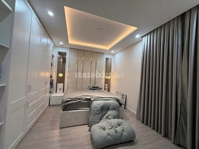 Bán Nhà 18 Tỷ - Mặt Tiền Đường Huy Cận- P. Phước Long B Quận 9