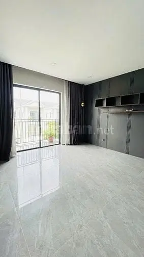 Nhà Biệt Thự 1 Trệt 2 Lầu 7X20M 6 Phòng Khu Nine South Nguyễn Hữu Thọ