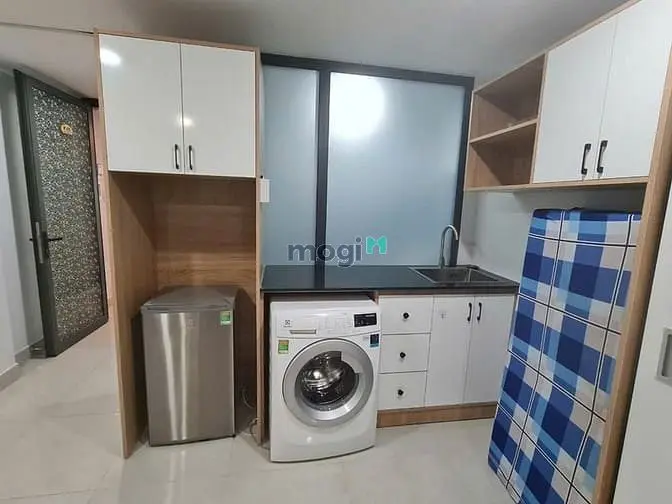 Studio Đường Nguyễn Đình Chính Thang Máy Full Nội Thất Giá Chỉ 6Tr5