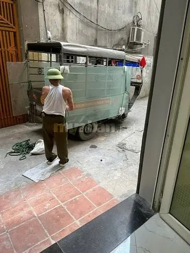 Chính Chủ Bán Nhà Ngõ 3 Gác Lê Thanh Nghị 5 Tầng Lô Góc 10,8 Tỷ