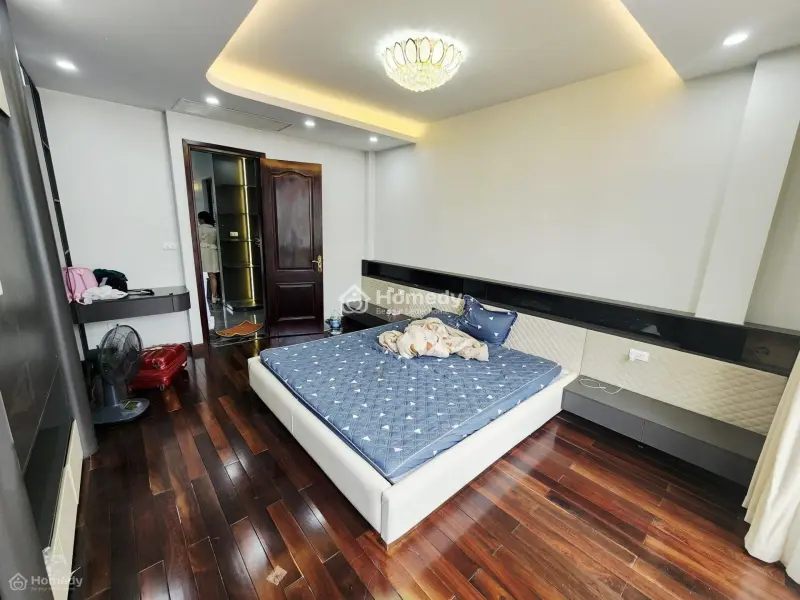 Bán Nhanh Siêu Phẩm Phố Trung Kính Ở Ngay, Mặt Phố, 87M2, 5 Tầng, 5,2M Mt Giá 49 Tỷ