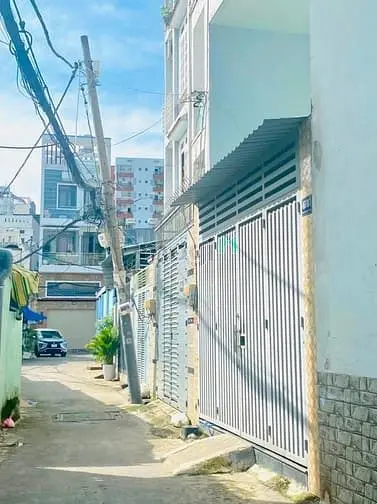 Bán Nhà Rộng Đẹp 3 Lầu (4,3X12,5) 465/18 Nguyễn Văn Công P3 Gò Vấp