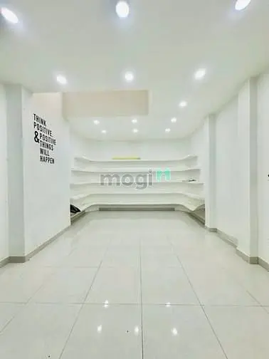 Gấp Cho Thuê Nguyên Căn - Hoa Lan - P7, Pn – Ngang 4M, 3 Lầu Thoáng