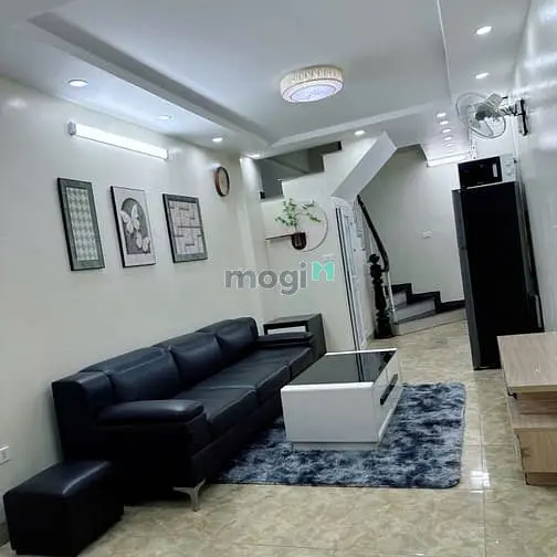 Cần Cho Thuê Nhà Phân Lô Ngõ Nguyễn Hồng, Đống Đa