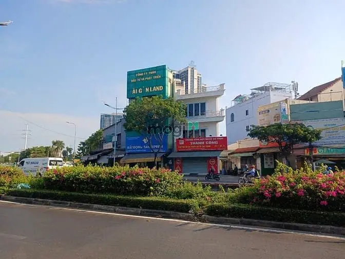 Nhà 3 Tầng - Góc 3 Mặt Tiền Đường Nguyễn Văn Linh P.tân Thuận Tây Q 7