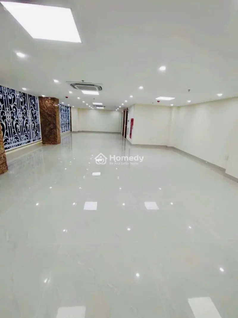 Siêu Phẩm Mặt Phố Phạm Văn Đồng, Lô Góc, Văn Phòng, 204M, 8 Tầng, 21M Mt, Gía 70,5 Tỷ