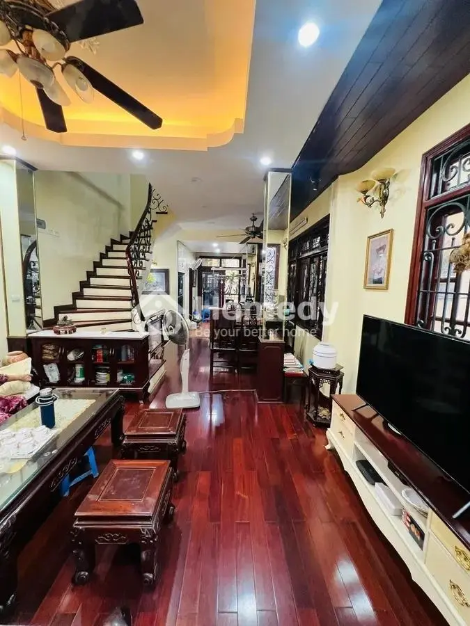 Bán Nhanh Siêu Phẩm Phố Trung Kính Ở Ngay, Mặt Phố, 87M2, 5 Tầng, 5,2M Mt Giá 49 Tỷ