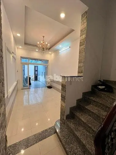Cho Thuê Nhà Mt 453 Nguyễn Trọng Tuyển,P2 Tb