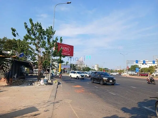 Nhà 3 Tầng - Góc 3 Mặt Tiền Đường Nguyễn Văn Linh P.tân Thuận Tây Q 7