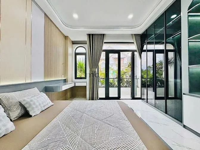 Cho Thuê Nhà Mặt Tiền Số 282C Nguyễn Trọng Tuyển, P10, Phú Nhuận