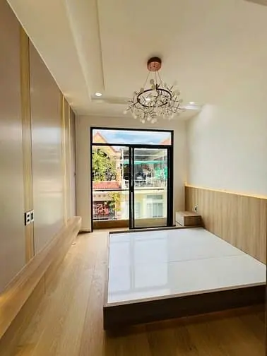 Bán Nhà Hxh Cmt8 Q3 - 3Pn 3Wc - Giá 8,99 Tỉ
