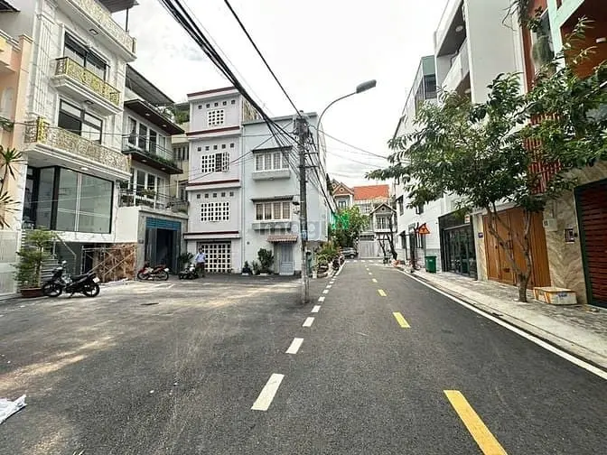 Bán Nhà 4 Tầng Sân Thượng Nội Thất Gỗ Cao Cấp Mặt Tiền Đường, Quận 7.