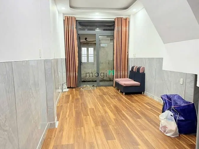 Cho Thuê Nhà 1 Trệt 1 Lầu Hẻm 09 Bùi Thị Xuân, Q.1 Cạnh Công Viên