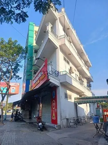 Nhà 3 Tầng - Góc 3 Mặt Tiền Đường Nguyễn Văn Linh P.tân Thuận Tây Q 7