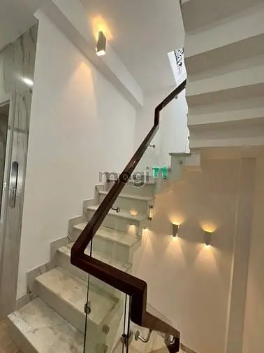 Bán Nhà Hxh Cmt8 Q3 - 3Pn 3Wc - Giá 8,99 Tỉ