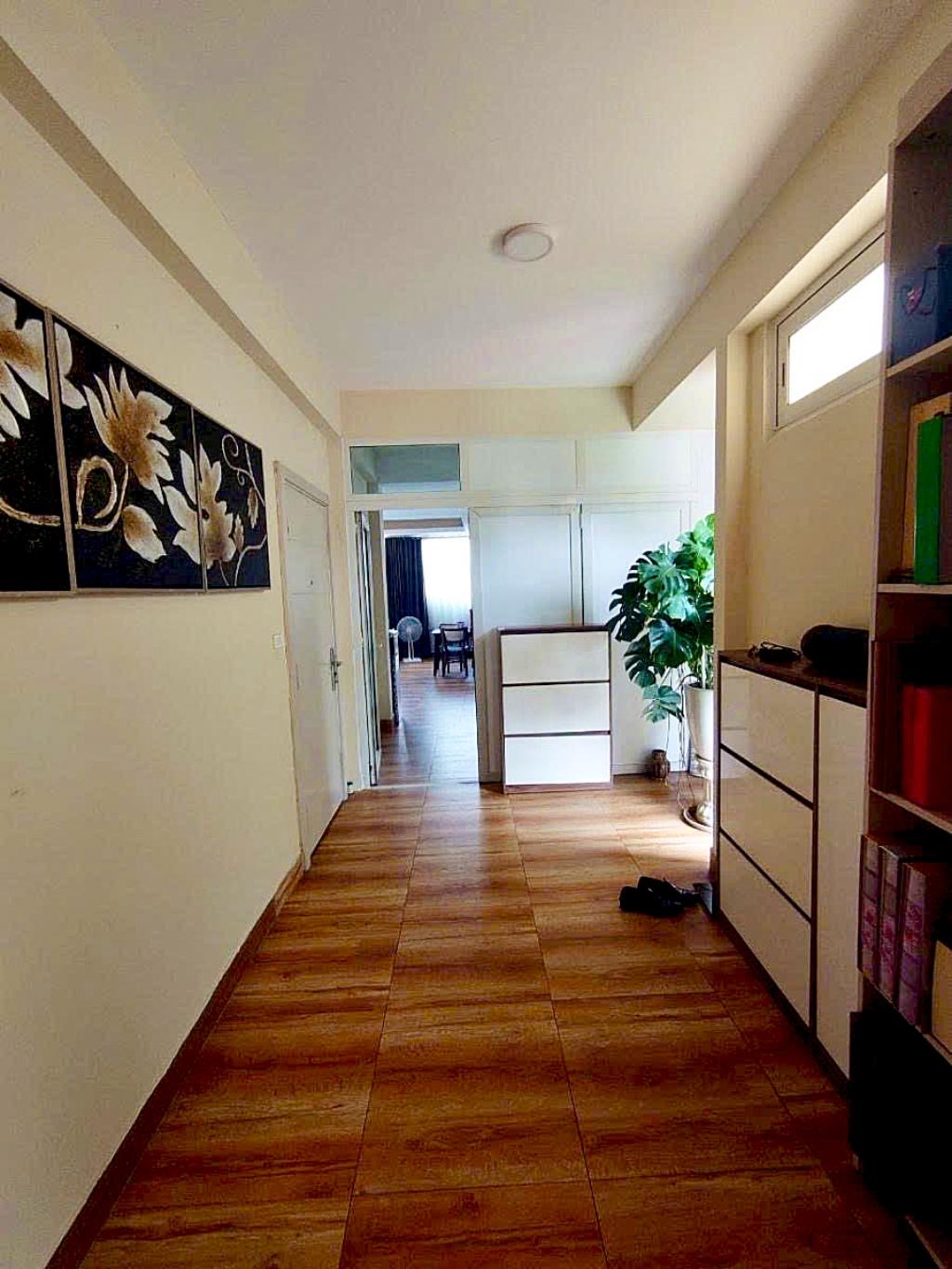 ⭐️BÁN GẤP NHÀ MẶT HỒ TRÚC BẠCH 142M2 X 9 TẦNG GIÁ 71 TỈ CÓ THƯƠNG LƯỢNG.