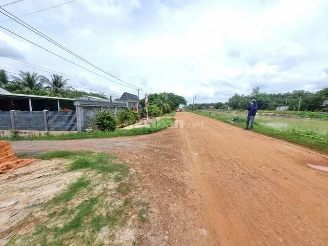 2400M2 Có Thổ Cư, Có Nhà. 52M Mặt Tiền. Ngay Kcn. 5,05 Tỷ
