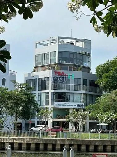 Bán Tòa Vp Hầm + 8 Tầng Mt Hoàng Sa Quận 1, Dt: 21X21M - Dtsd: 2000M2