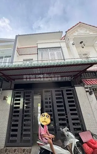 840Tr Sang Tên Nhà Gần Chợ,Đường Xe Hơi,Sổ Hồng Riêng