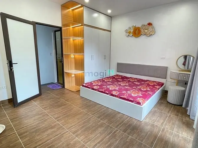Nhà Đẹp Phố Hoa Lâm, 5 Tầng, Dân Xây Chắc Chắn, Ngõ Nông, Nội Thất